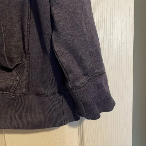 Rivalry Threads Notre Dame women’s blue hoodie size medium - Picture 4 of 9